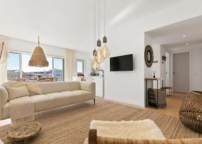57 Bee Marina - Boutique Hideaway With Pool *