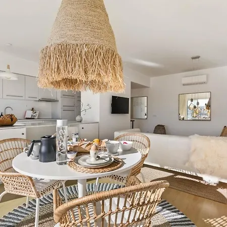 Apartment 57 Bee Marina De Lagos, Boutique Hideaway Near Beach And Old Town