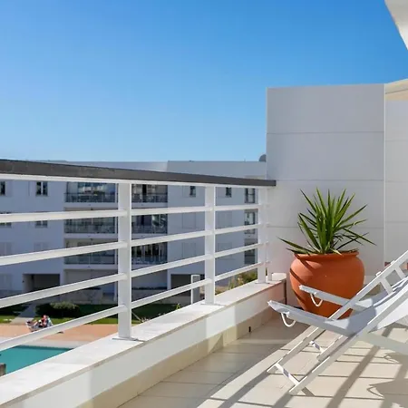 57 Bee Marina - Boutique Hideaway With Pool ラゴス