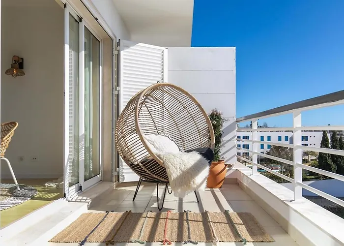 57 Bee Marina - Boutique Hideaway With Pool Lagos
