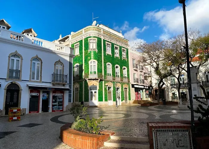 57 Bee Marina - Boutique Hideaway With Pool