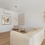 Apartment 57 Bee Marina - Boutique Hideaway With Pool *