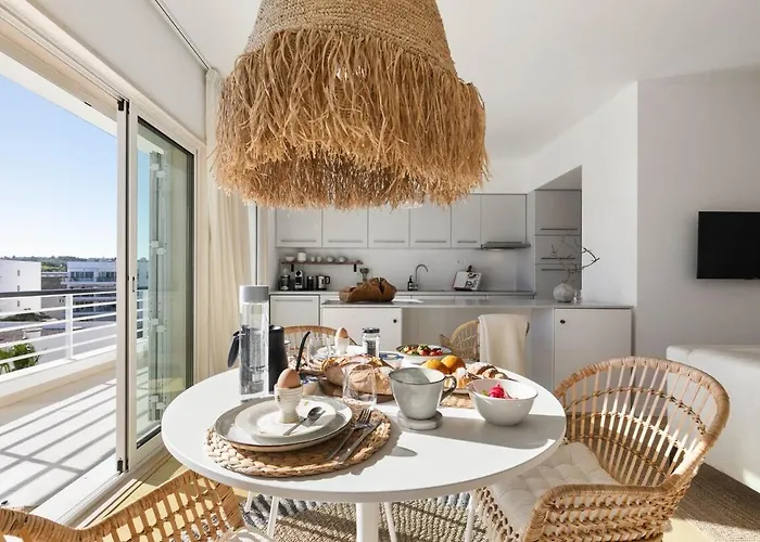 57 Bee Marina - Boutique Hideaway With Pool Лагуш